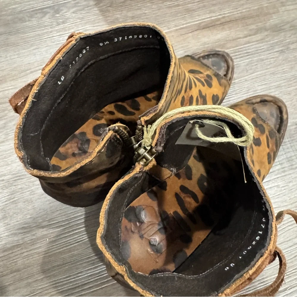 Liberty Chita Miel Concho Fringe Peep Black Leopard Stone Washed Boots Booties - Picture 5 of 10